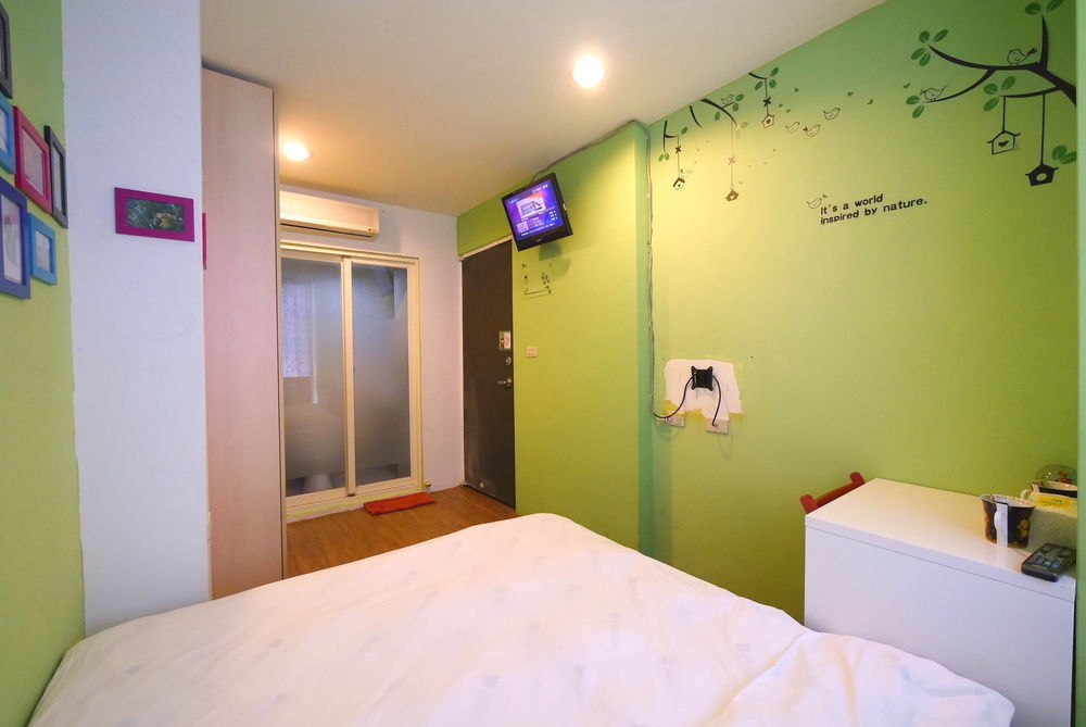 Hôtel Luca à Taichung Extérieur photo