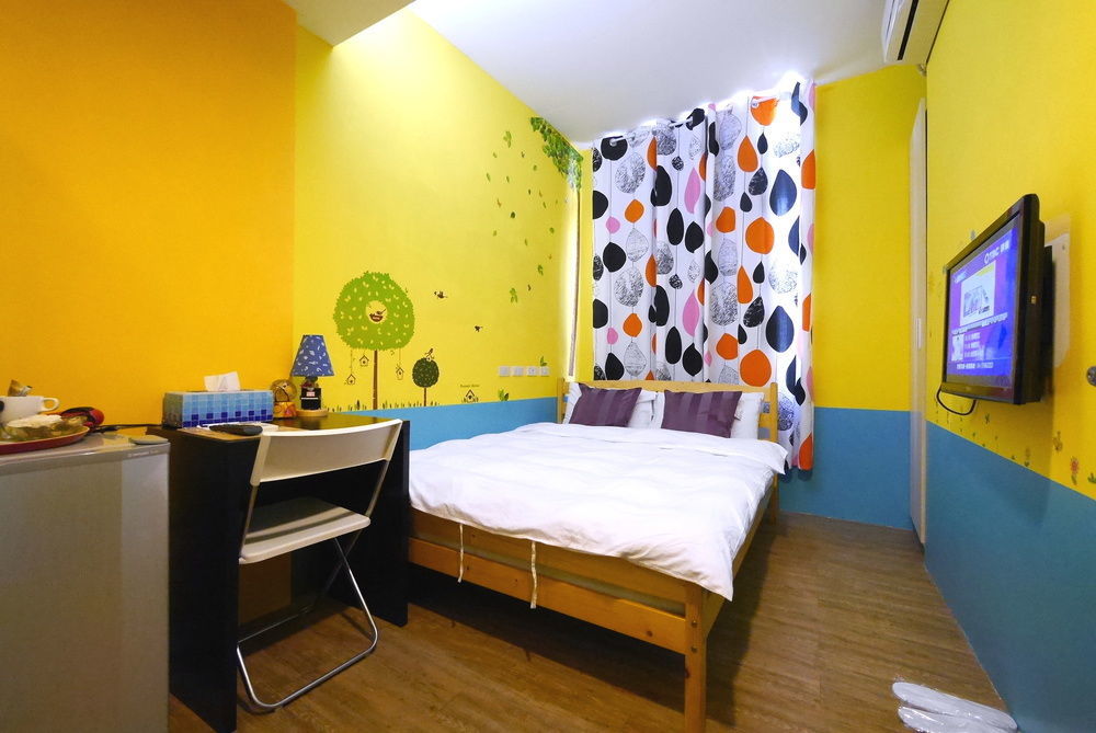 Hôtel Luca à Taichung Extérieur photo
