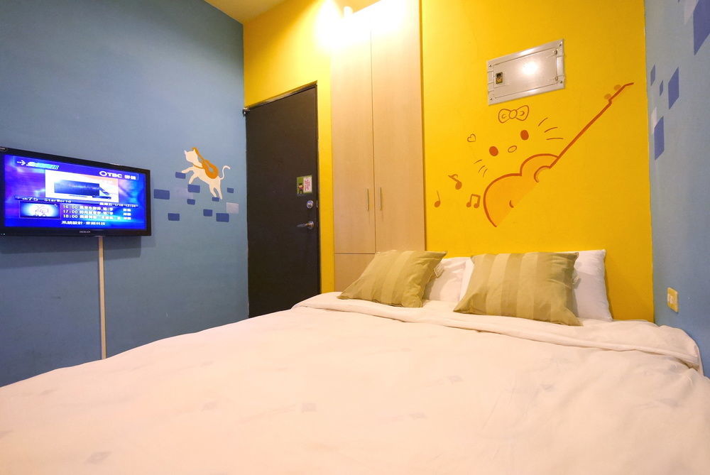 Hôtel Luca à Taichung Extérieur photo