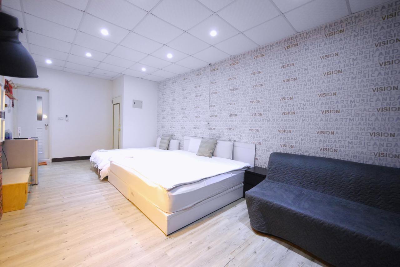 Hôtel Luca à Taichung Extérieur photo