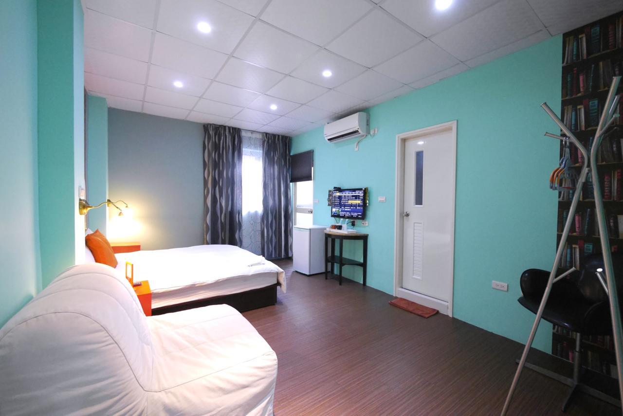 Hôtel Luca à Taichung Extérieur photo
