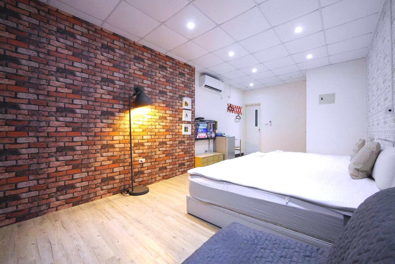 Hôtel Luca à Taichung Extérieur photo